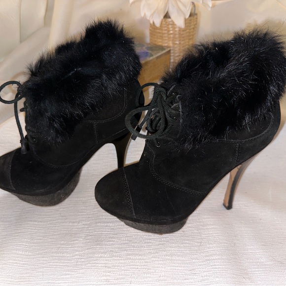 L.A.M.B. Pier suede booties with rabbit fur cuff used - Picture 3 of 8